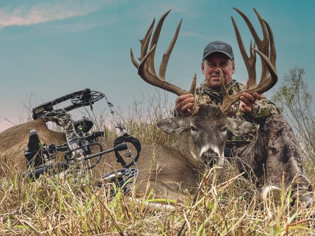 trophy deer hunting in texas